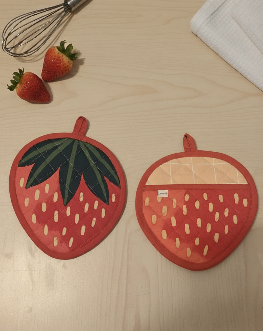 Strawberry Quilted Pot Holder – Pack of 2