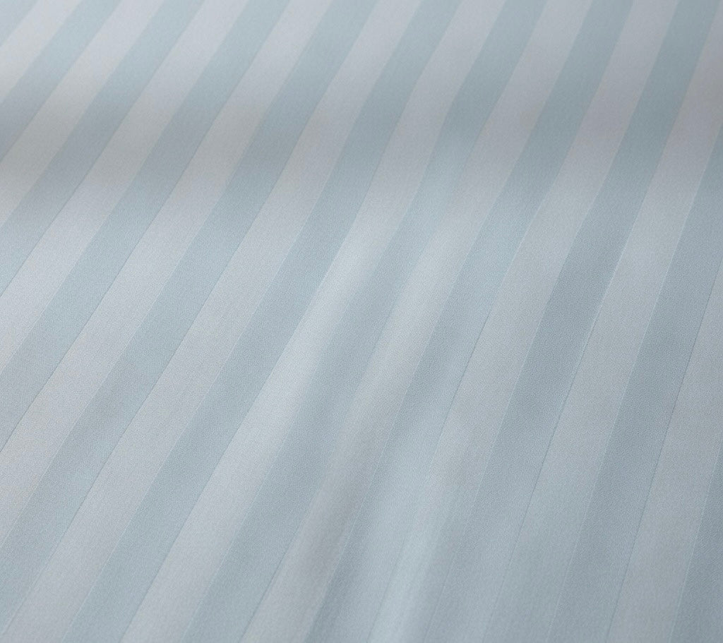 Amaré Élan — Powder Sky Striped 550 TC Bedsheet