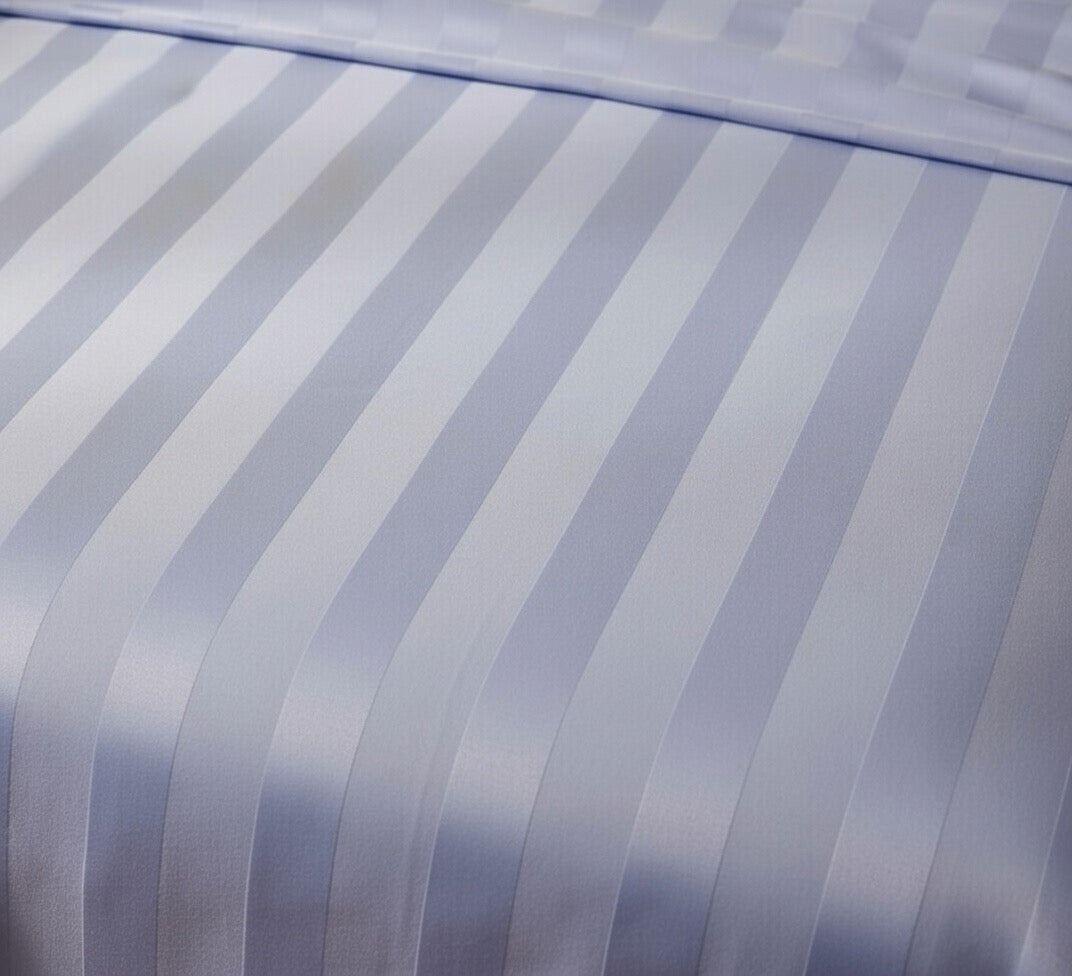 Amaré Élan — Silk Lilac Striped 550 TC Bedsheet